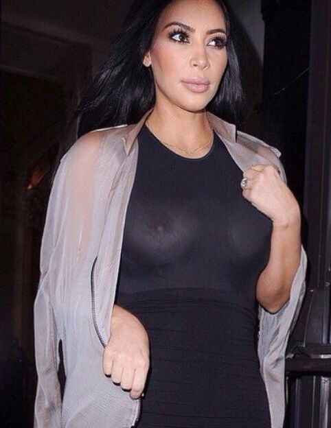 Kim Kardashian nude #107547286