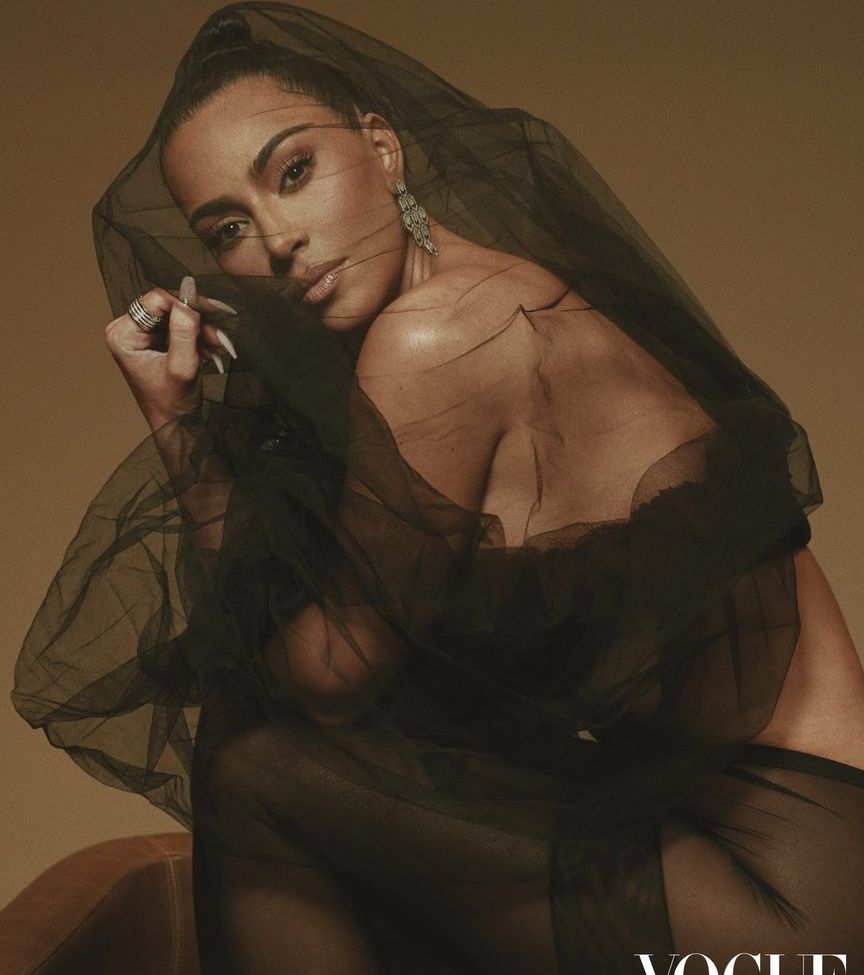 Kim Kardashian nude #107547312