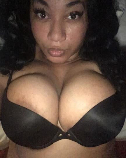 大きなおっぱい レッドボーン
 #88968241