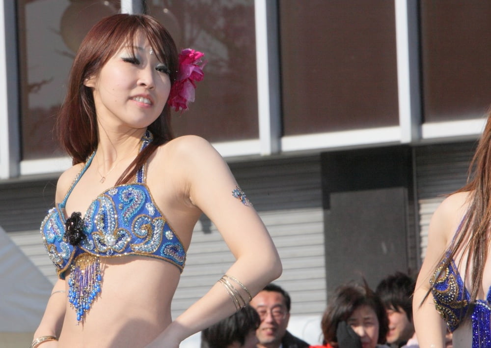 Danza del vientre japonesa
 #93812524