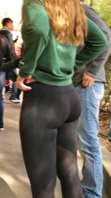 Mallas calientes
 #105458631