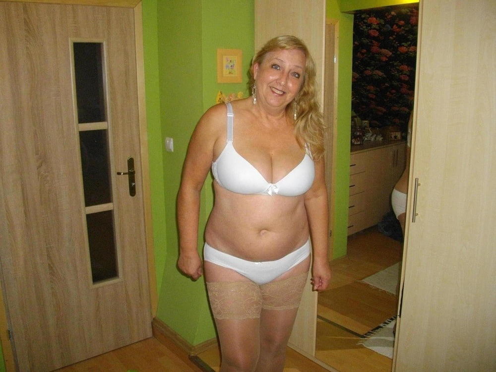 Polish milf bogusia
 #98126728