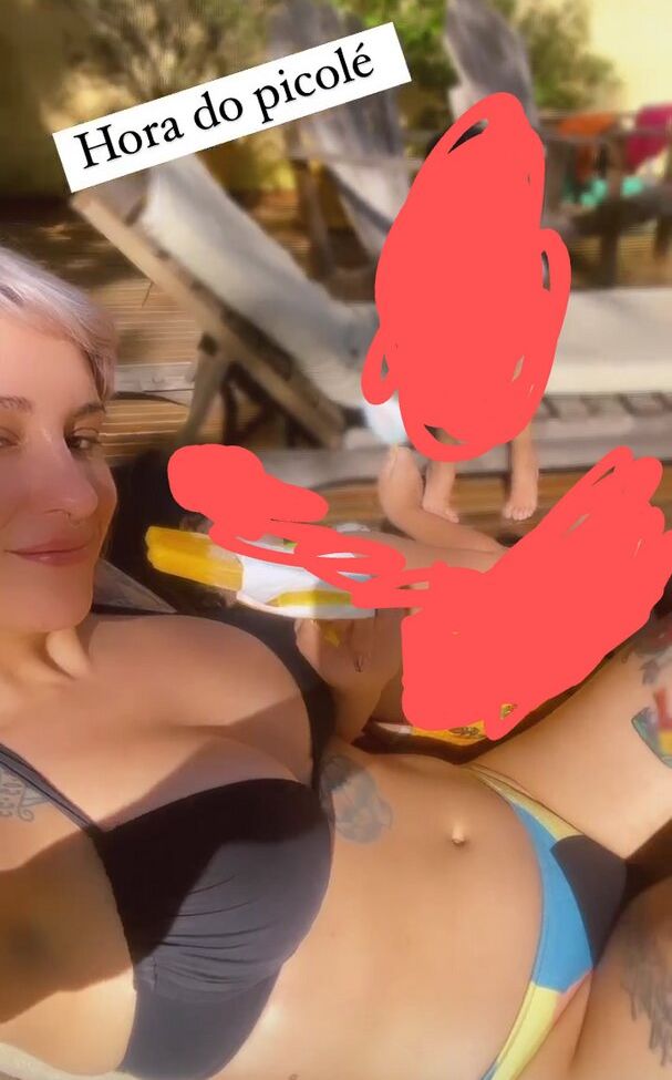 Mariana Ayres desnuda #108488860