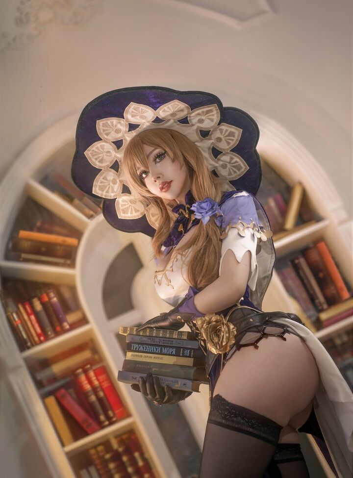 Saya The Fox desnuda #108107040