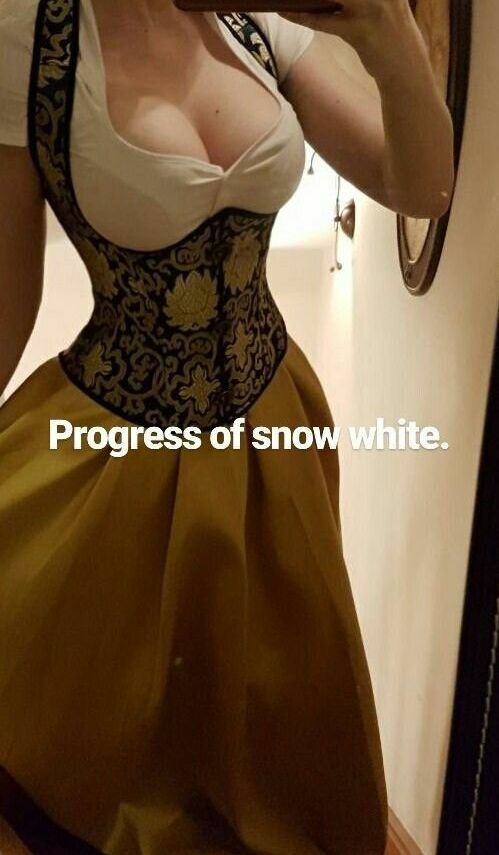 Saya The Fox desnuda #108107048