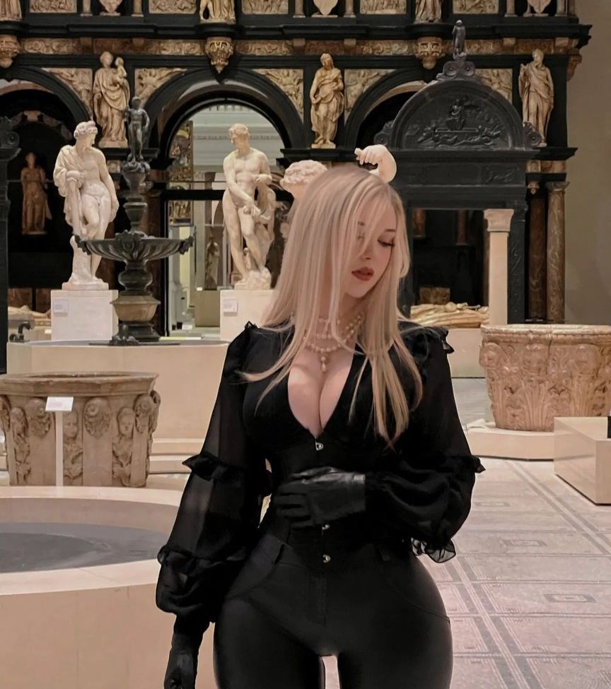 Saya The Fox desnuda #108107074