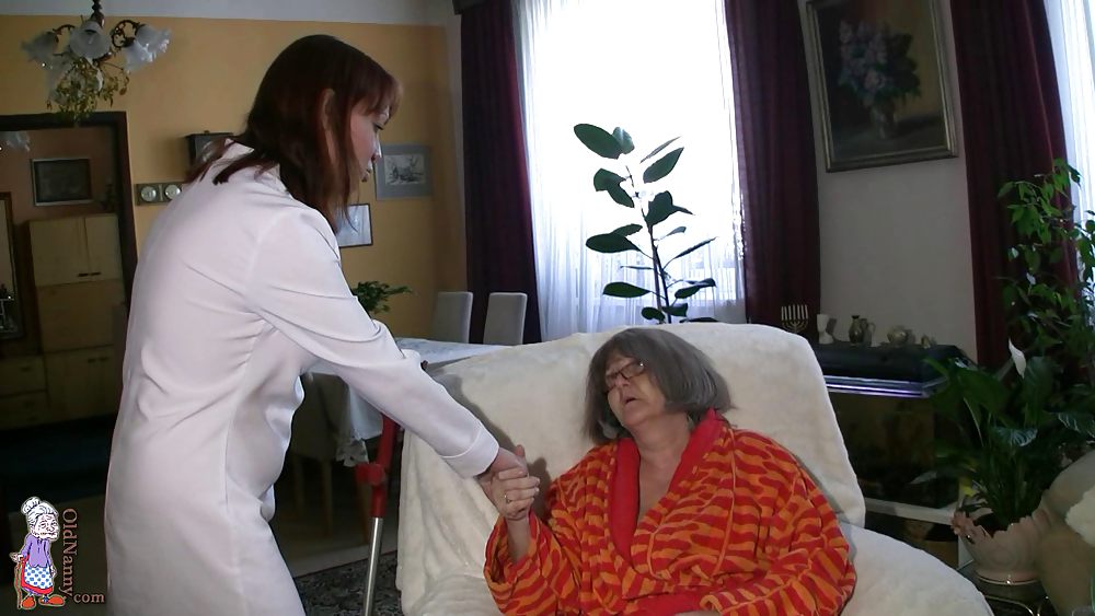 Young nurse washes a granny for fucking #106720567