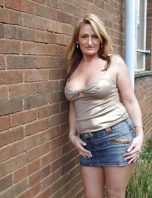 Buscando ser follada
 #92437295