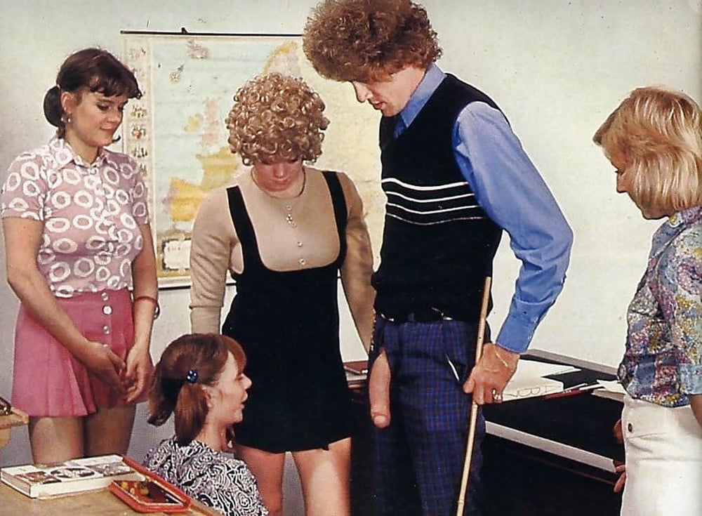 1970年代のセクシーなカーリーヘア
 #97961295