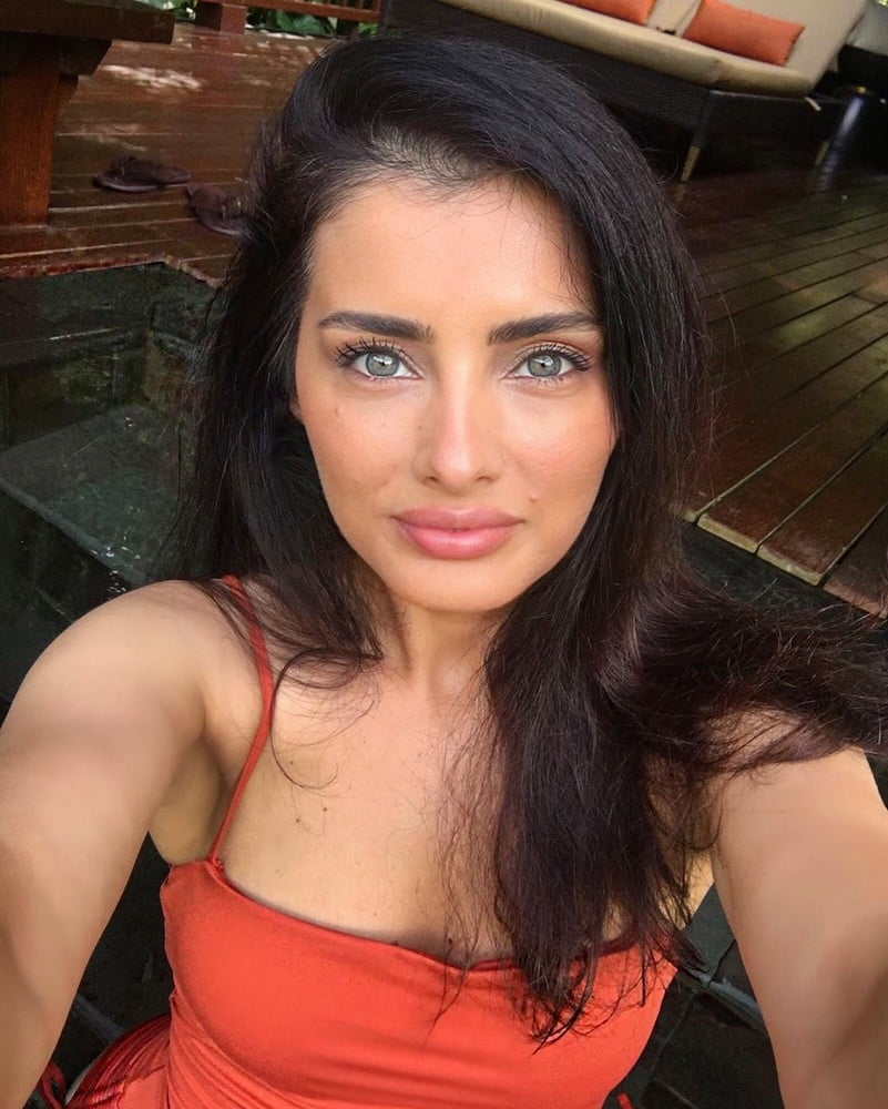 Sexy turkish idil
 #94920235