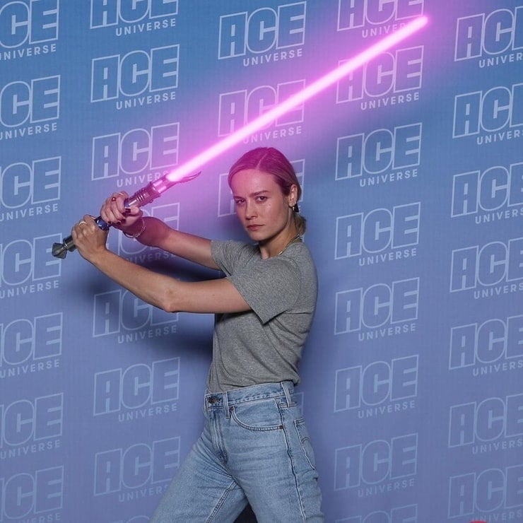 Brie larson
 #94072428