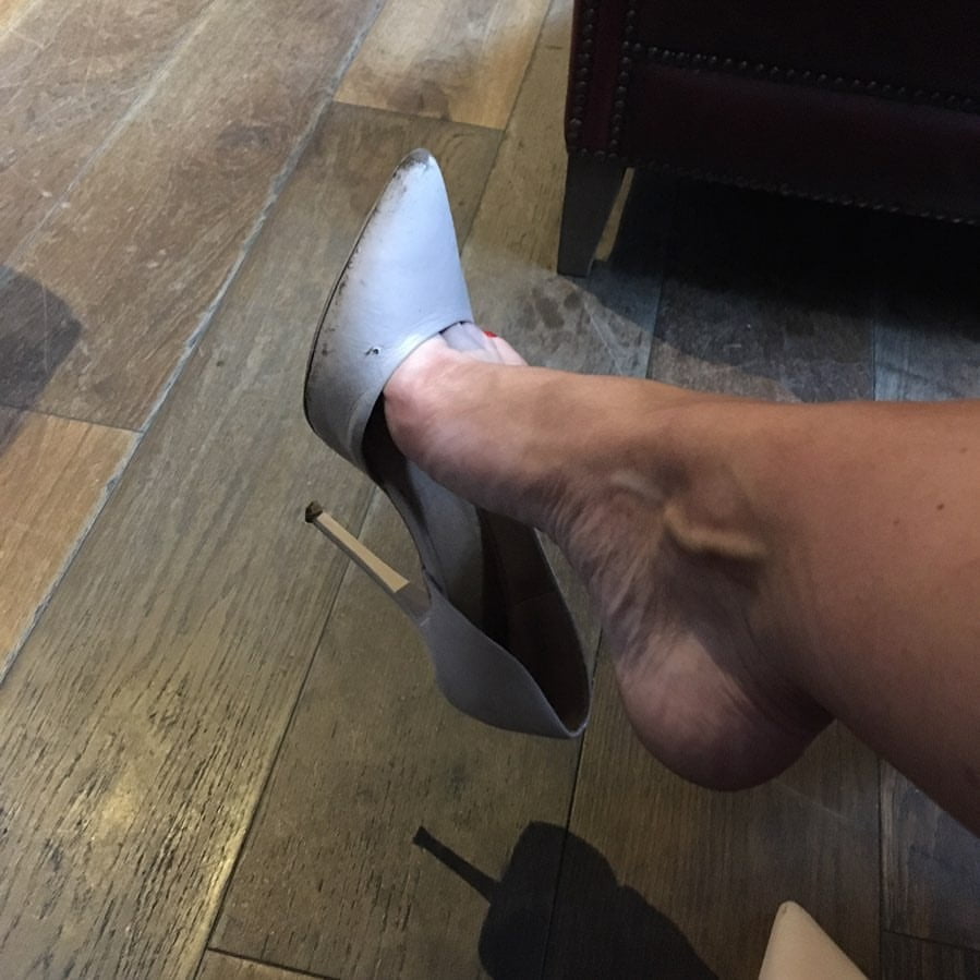 Piedi da zoccola #92637562