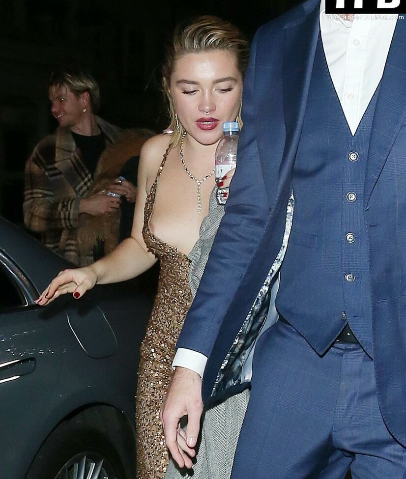 Florence Pugh nue #107958941