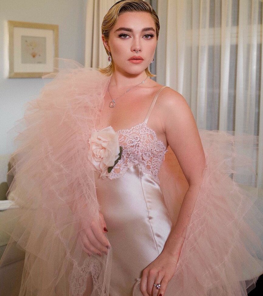 Florence Pugh nue #107958972