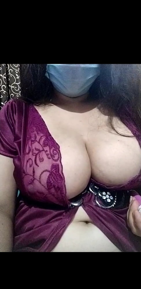 Vidéo à venir très bientôt massive bhabhi boobs show
 #81875610