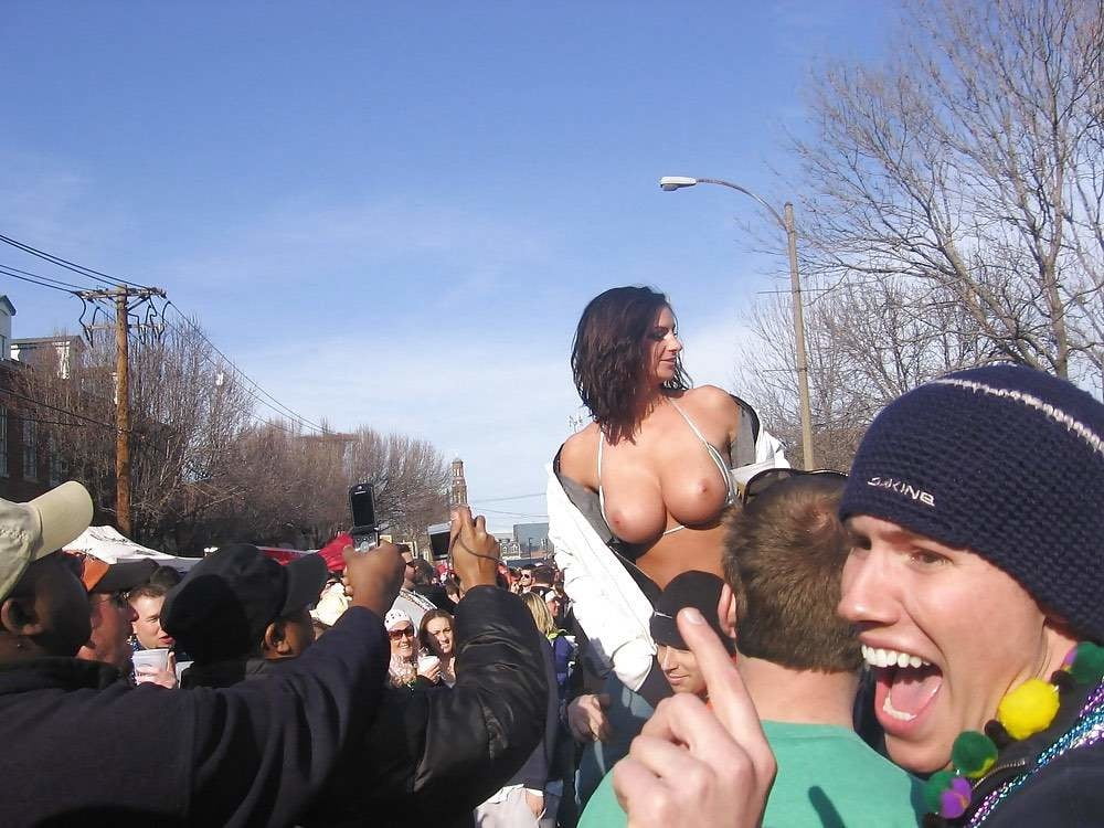 Bájate la camiseta
 #97157593