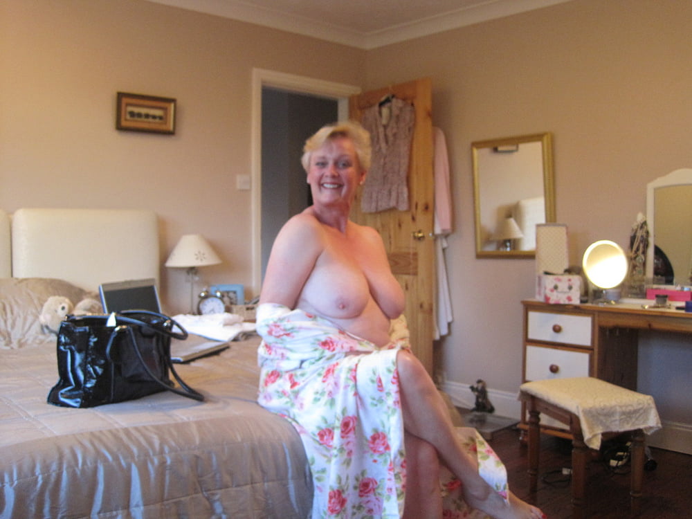 2. Mature English wife poses for hubby #95687713