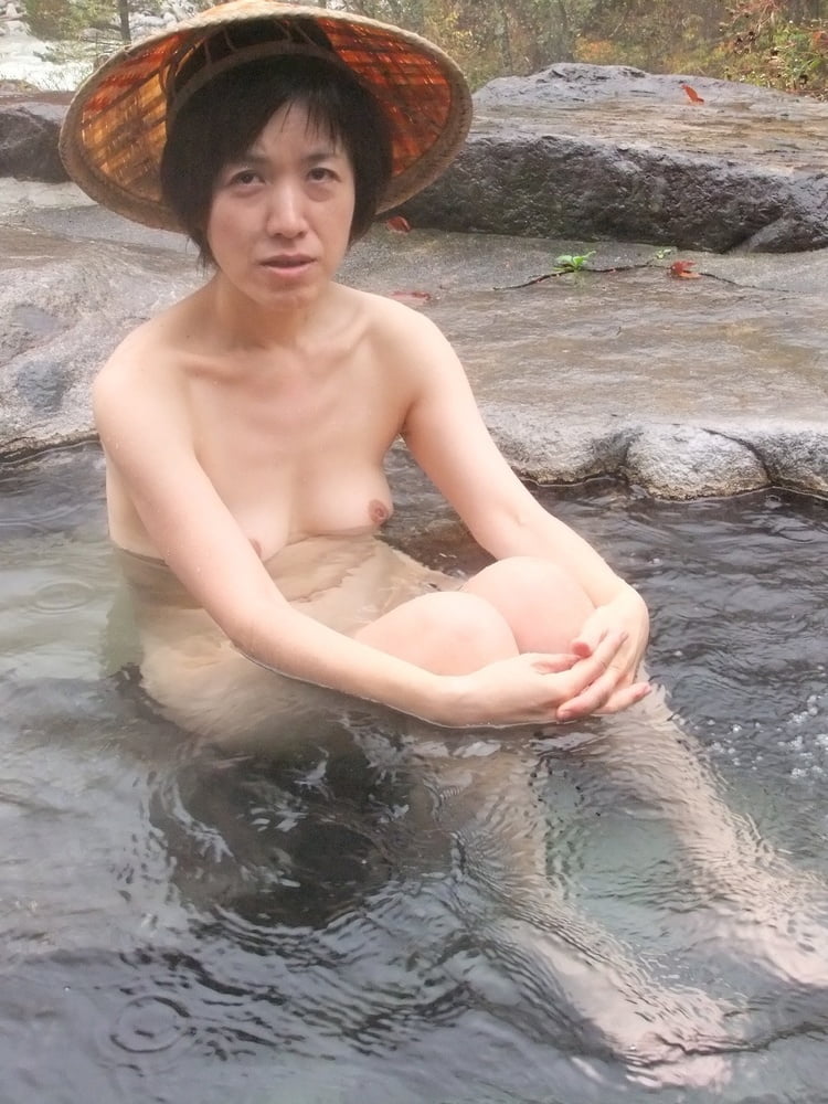 Japanese wife Shizuko outdoor bathing #001 #93157815