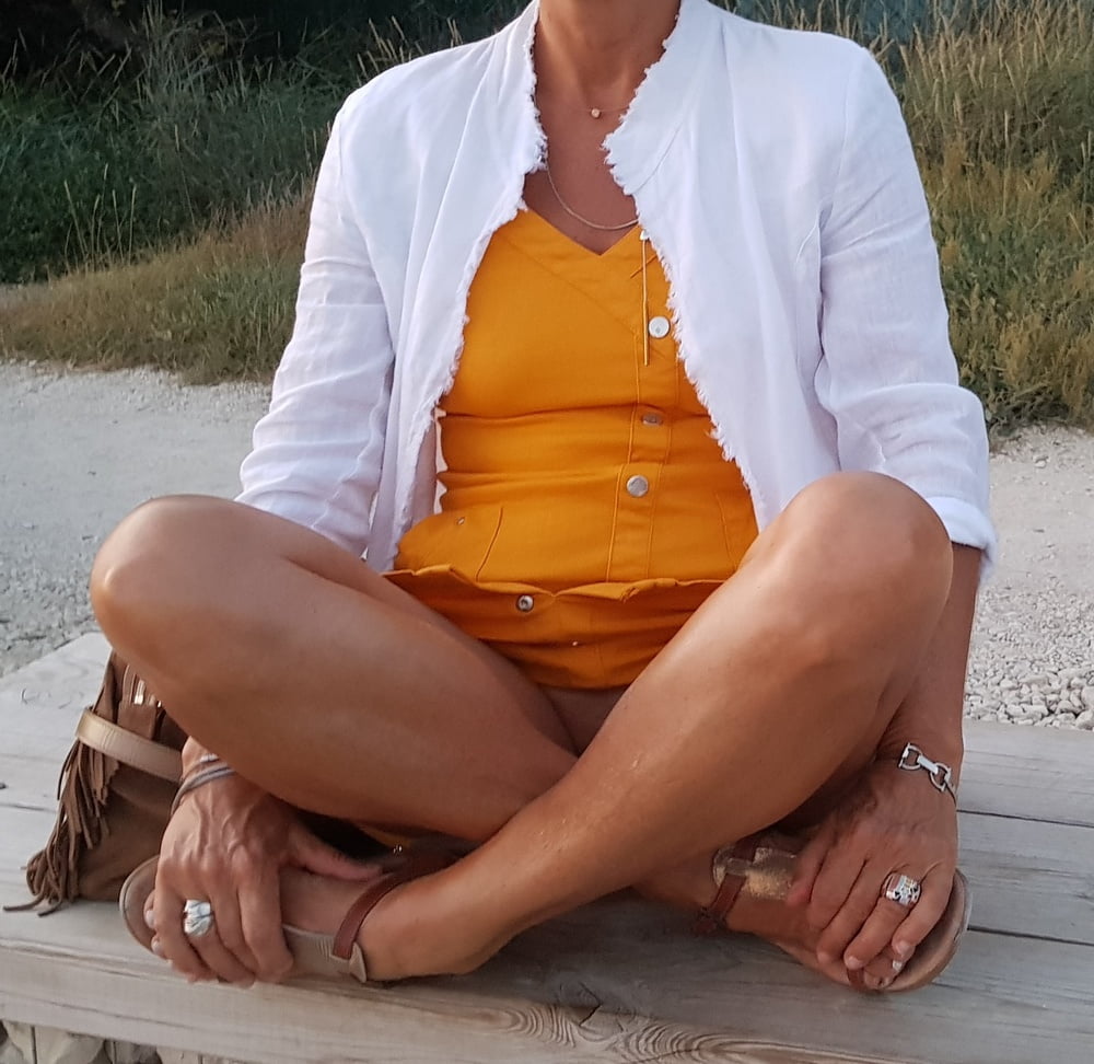 Ballade Sans culotte sous sa robe #89818509