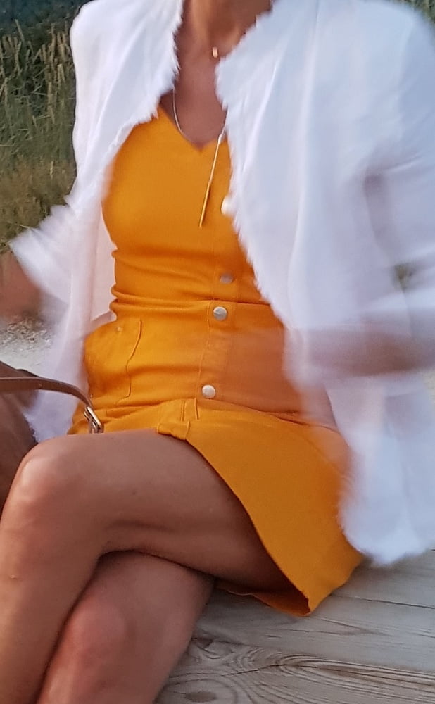 Ballade Sans culotte sous sa robe #89818513