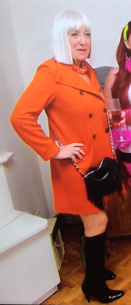 Milfs & gilfs con botas no.24
 #102935126