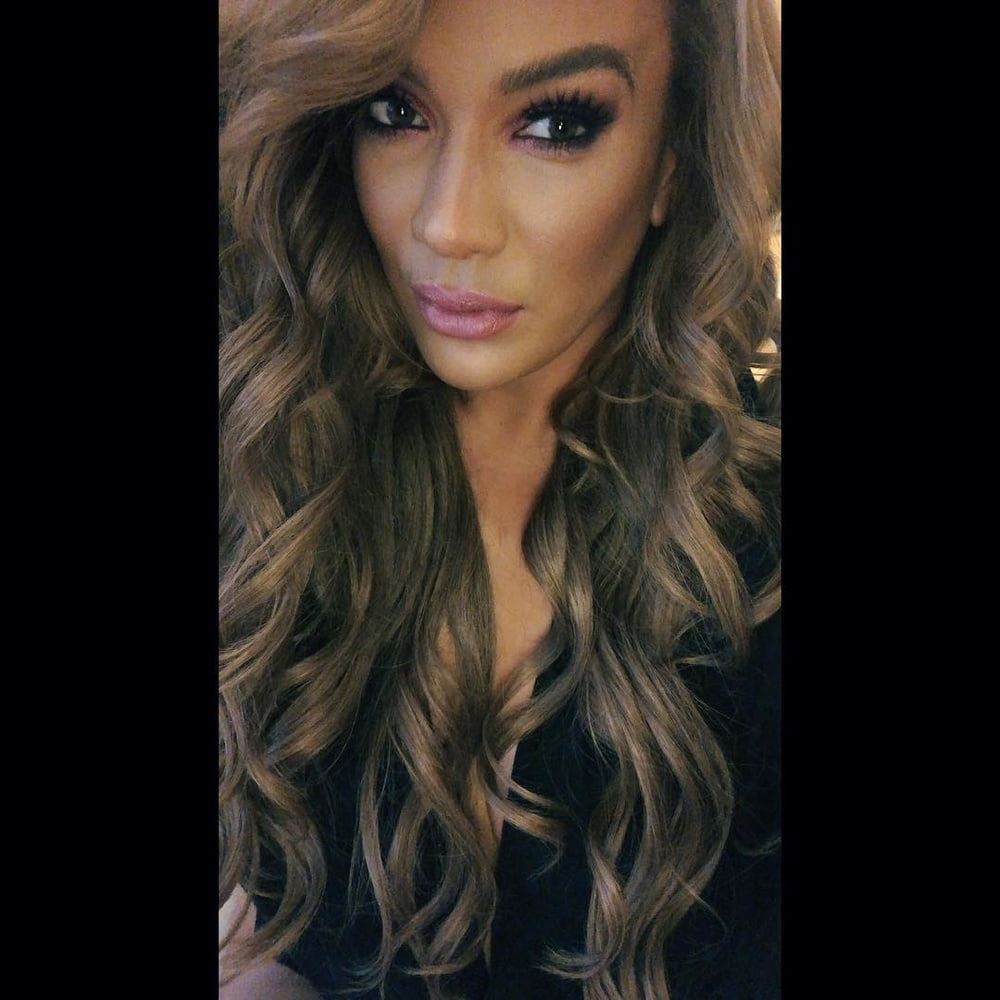 Wwe nia jax
 #102703899