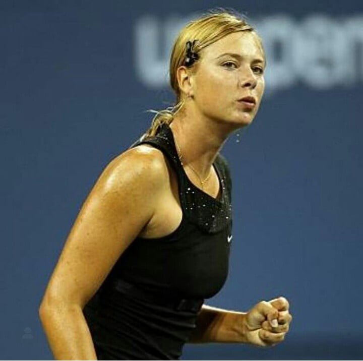 Mmm sweaty maria sharapova
 #98741101