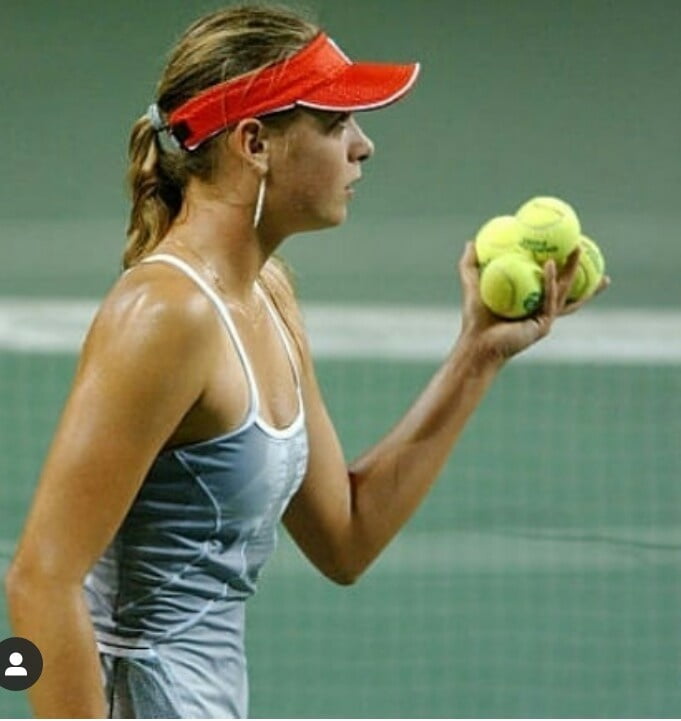 Mmm sudorosa maria sharapova
 #98741113