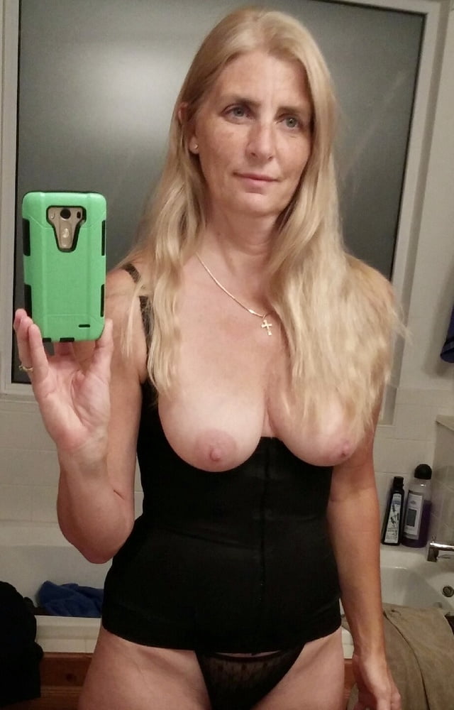 Old Dried Up GILF Shows Off Her Saggy Tits And Worn Holes #88190219