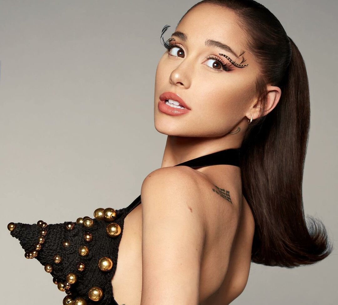Ariana Grande desnuda #109252541