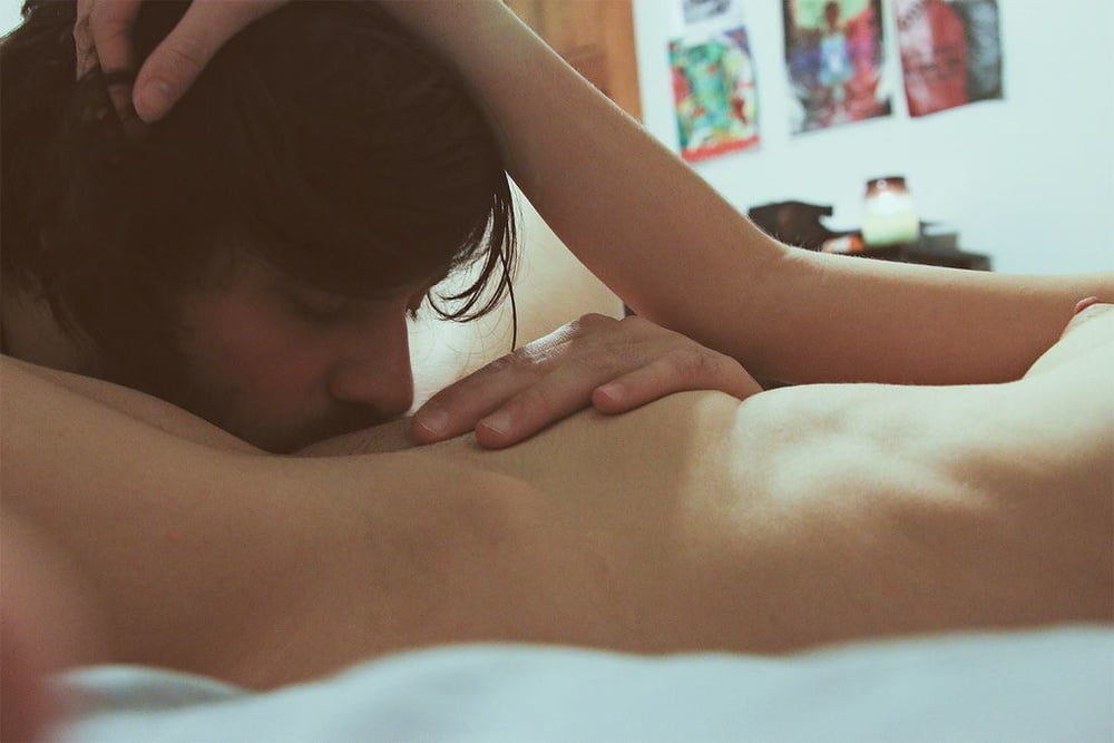 アマヤの露出
 #80306325