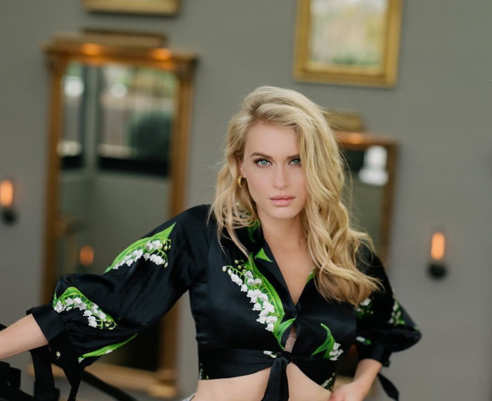 Leven rambin lei è molto caldo
 #103371513