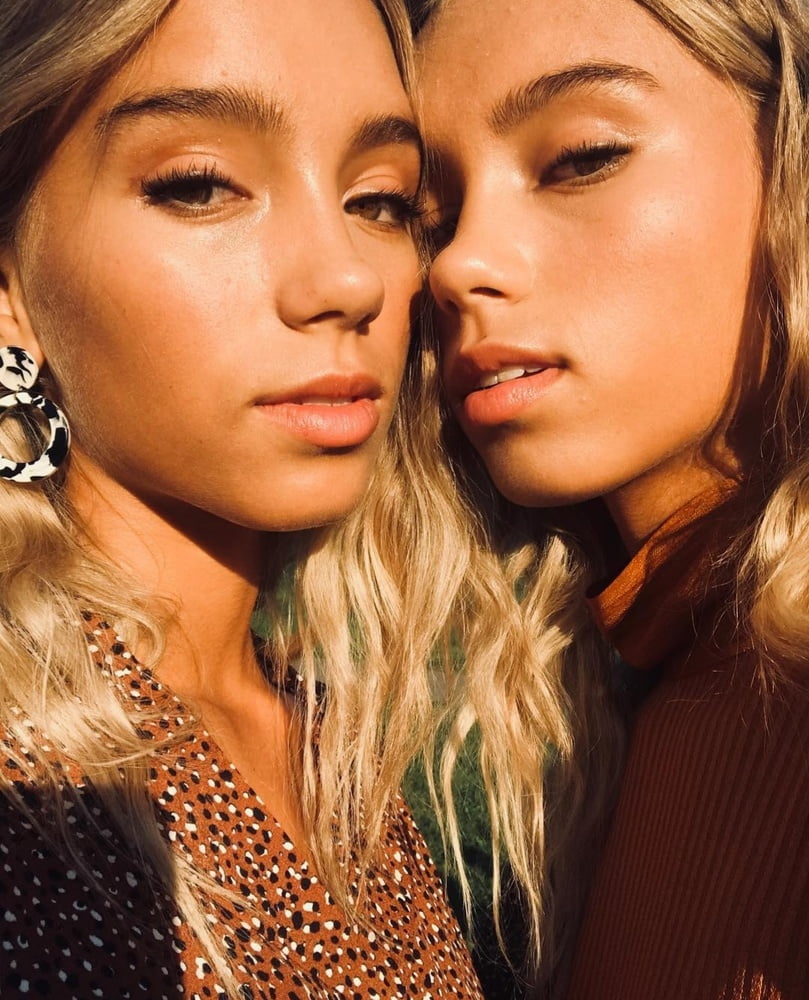 Lisa und lena
 #80390412