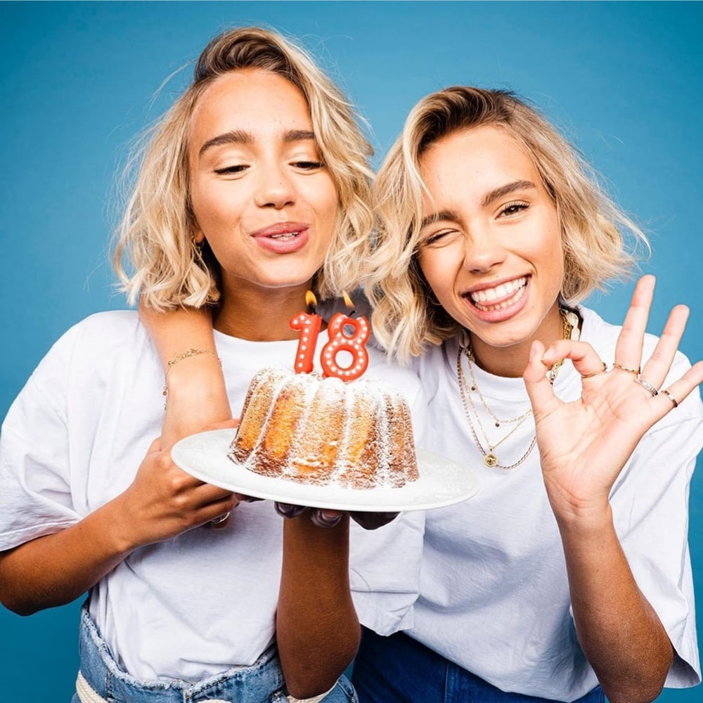 Lisa und lena
 #80390466