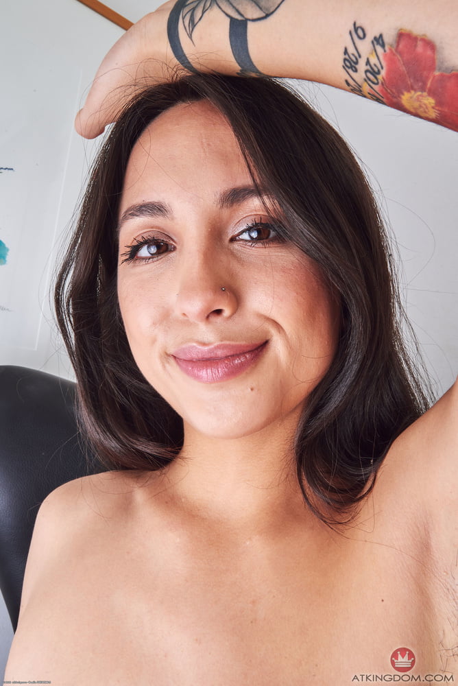 Mi ha doan 002 (eine asiatische Schönheit)
 #80592292