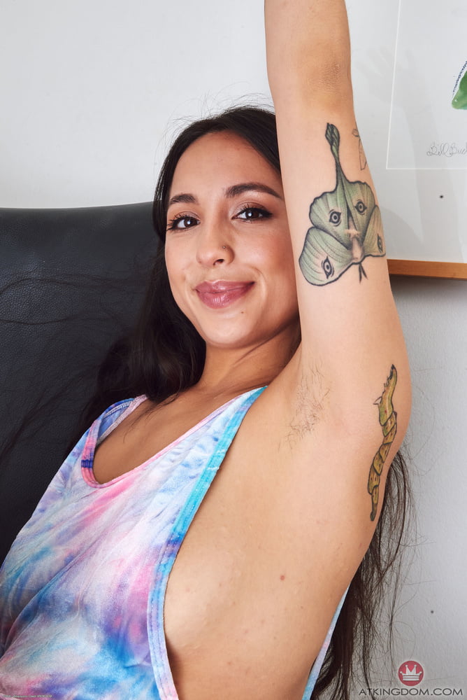 Mi ha doan 002 (eine asiatische Schönheit)
 #80592396