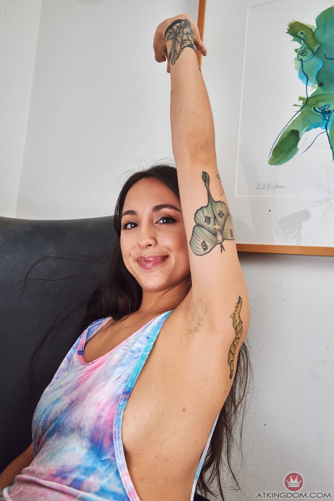 Mi ha doan 002 (eine asiatische Schönheit)
 #80592399