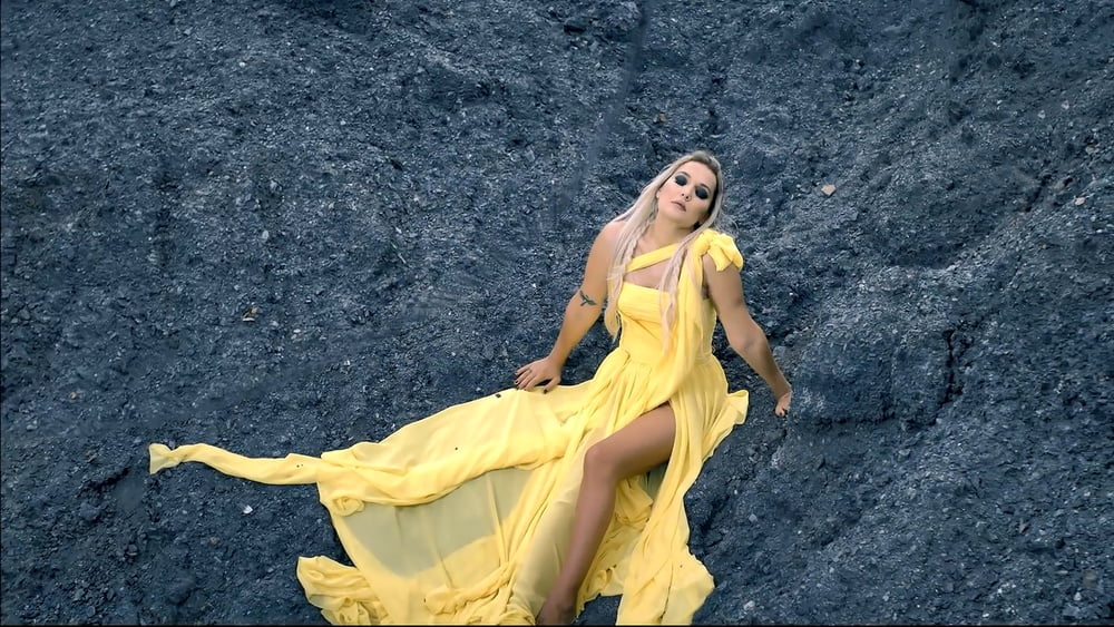 Demet Akalin - Damga Damga (2017) #80787676