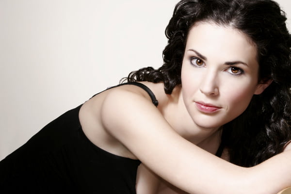 Laura Mennell
 #102812193