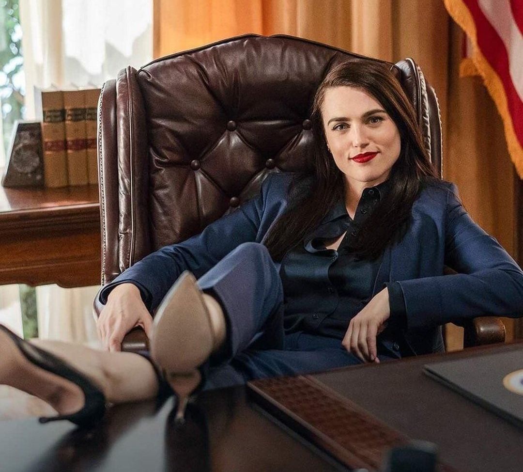 Katie McGrath desnuda #108099365