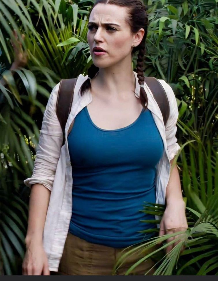 Katie McGrath desnuda #108099375