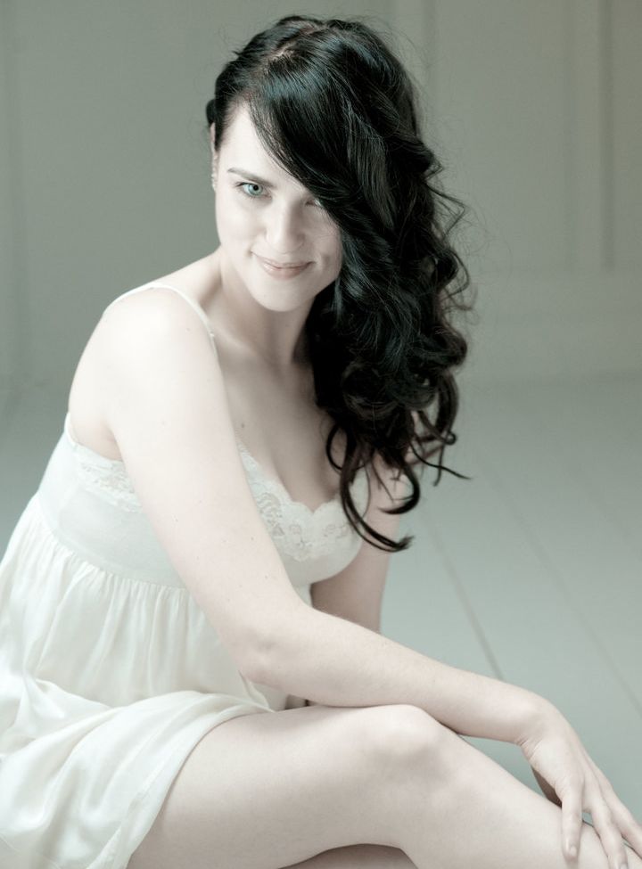 Katie McGrath desnuda #108099441