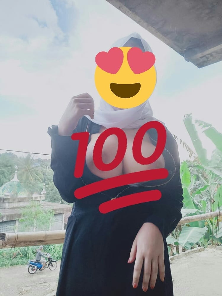 Desi showing Asset 054 #104682185