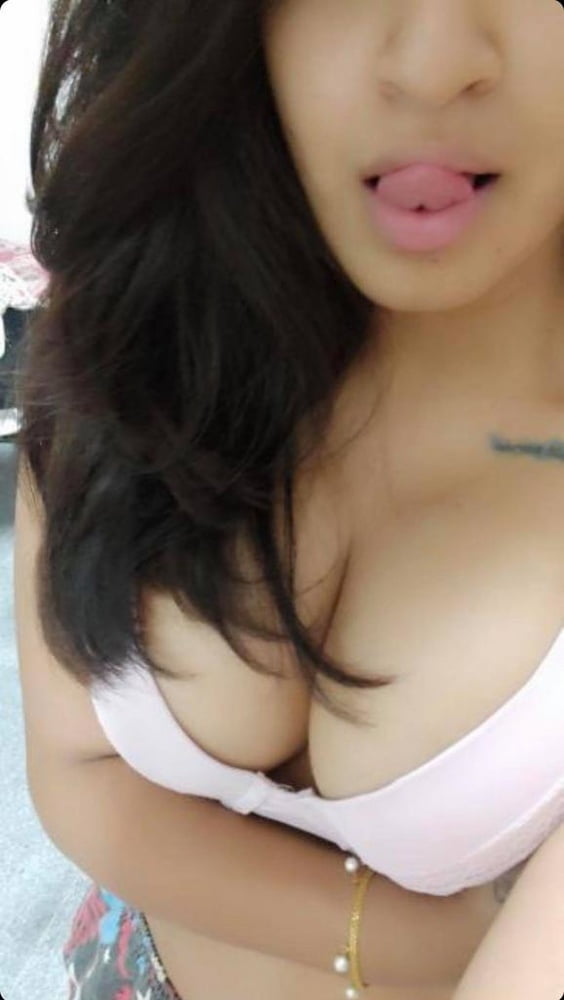 Desi showing Asset 054 #104682196