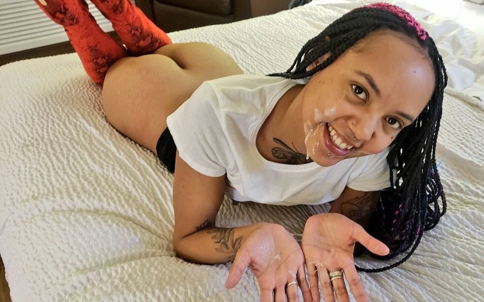 Olive Onyx desnuda #108725475