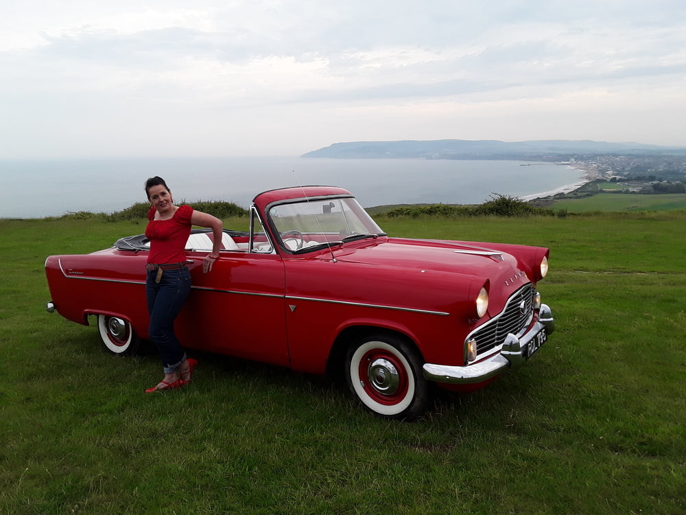 Die Frau in ihrer Levi's Sexiest Jeans.
 #97944911