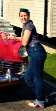 Die Frau in ihrer Levi's Sexiest Jeans.
 #97945154