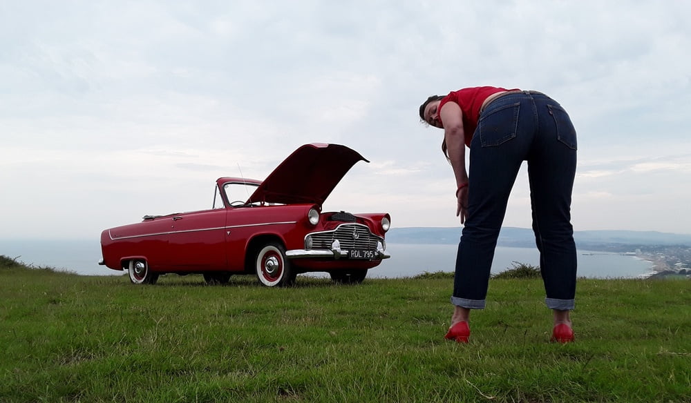 Die Frau in ihrer Levi's Sexiest Jeans.
 #97945764