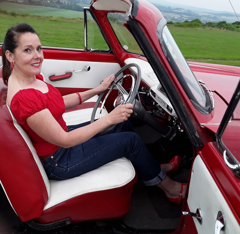 Die Frau in ihrer Levi's Sexiest Jeans.
 #97945832