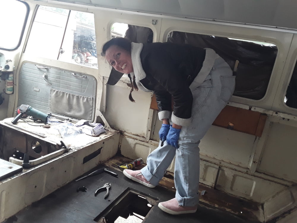 Die Frau in ihrer Levi's Sexiest Jeans.
 #97946205